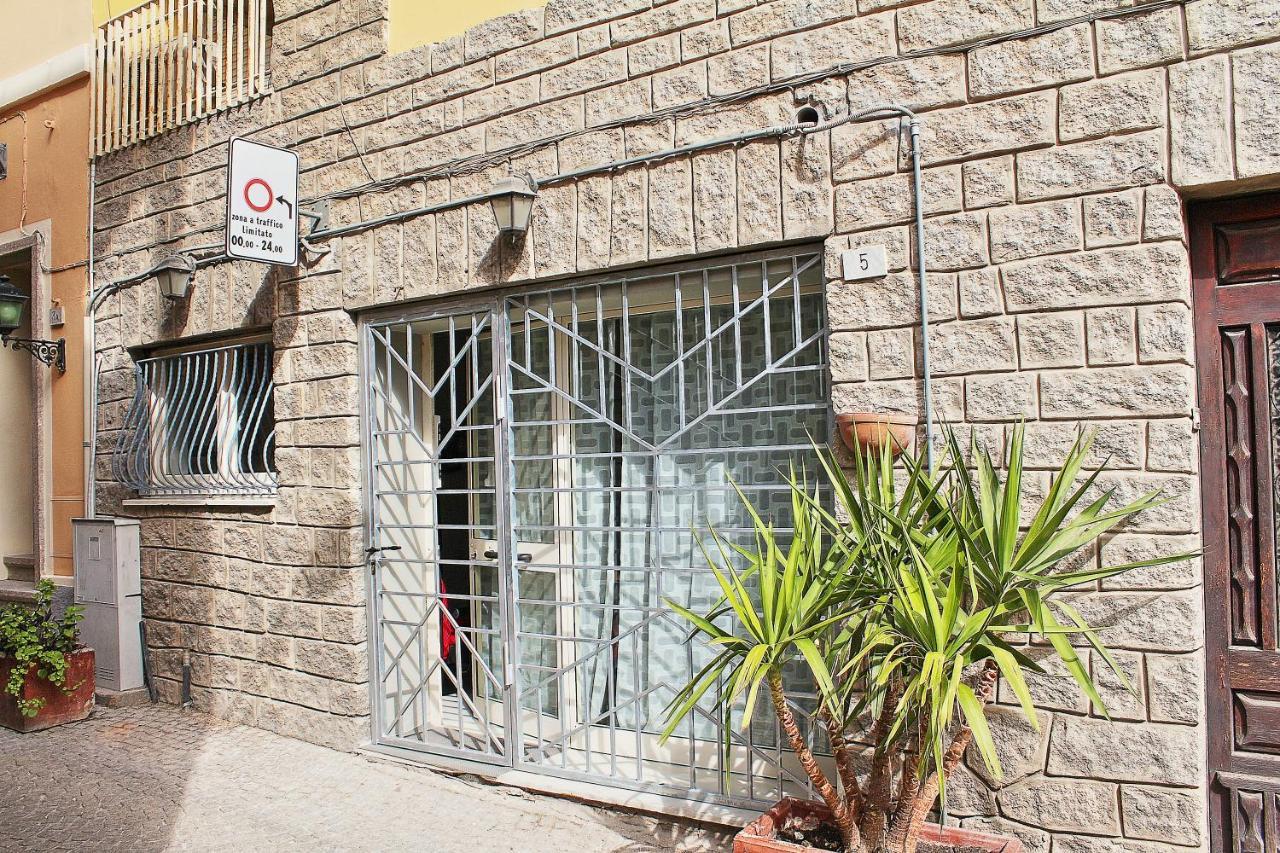 Apartamento #Garibaldi 05 - Old Town Olbia Exterior foto